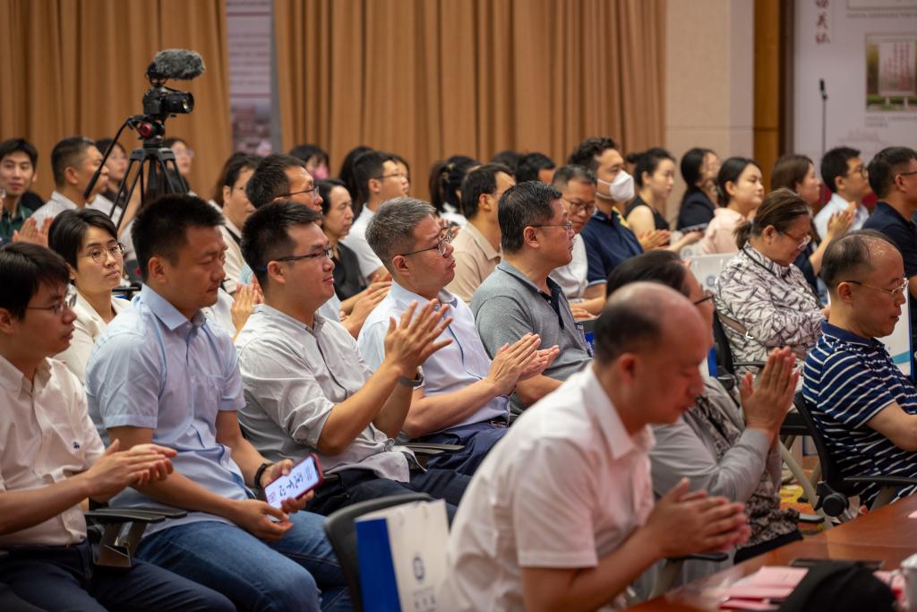 公司学科发展高端论坛顺利举办